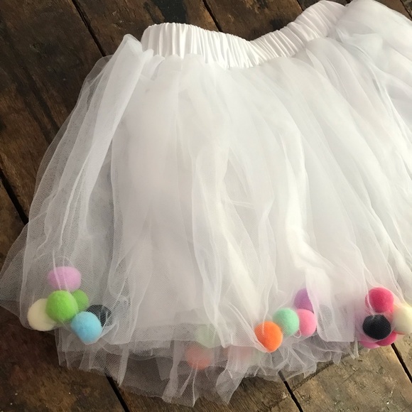 White Rainbow Pom-Poms Tutu Tulle Skirt Toddler Medium 3T 4T - Picture 2 of 6